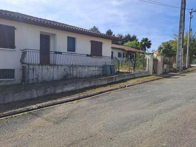 Villa - 90 m² - 5 pièces