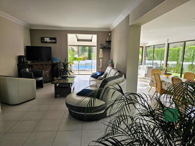 Maison traditionnelle - 152 m² - 5 pièces