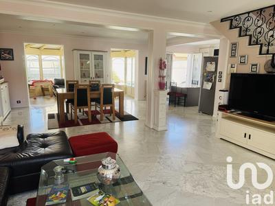 Maison - 153 m² - 7 pièces