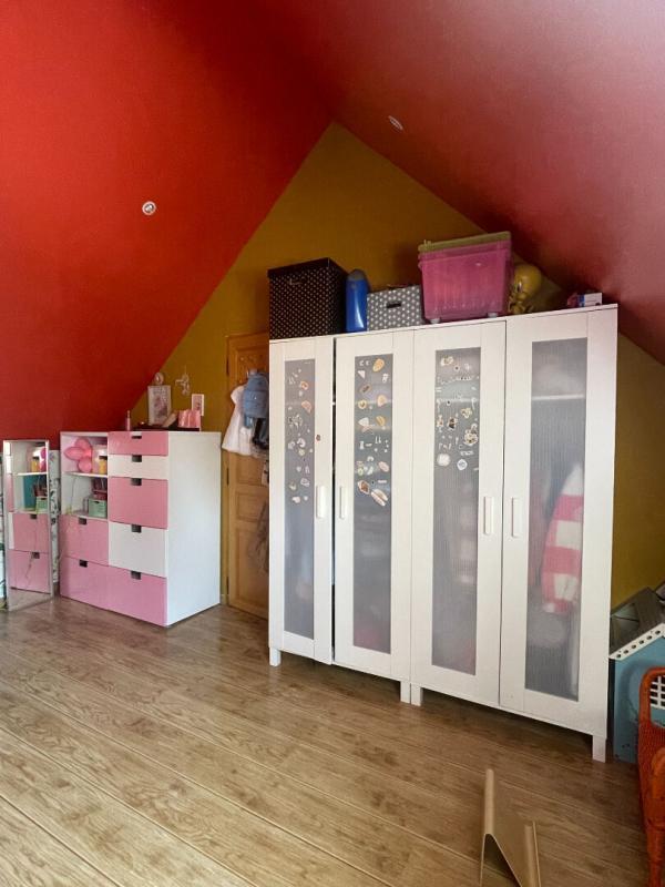 Maison - 210 m² - 7 pièces