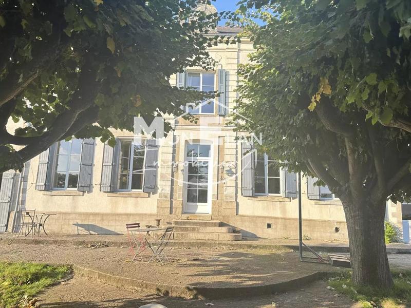 Maison de maîtres - 287 m² - 8 pièces