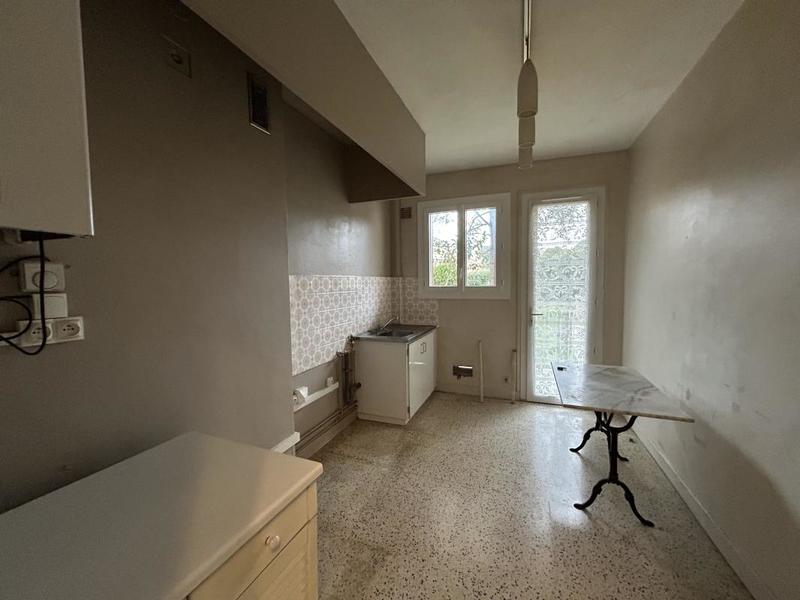 Appartement ancien - 71 m² - 3 pièces