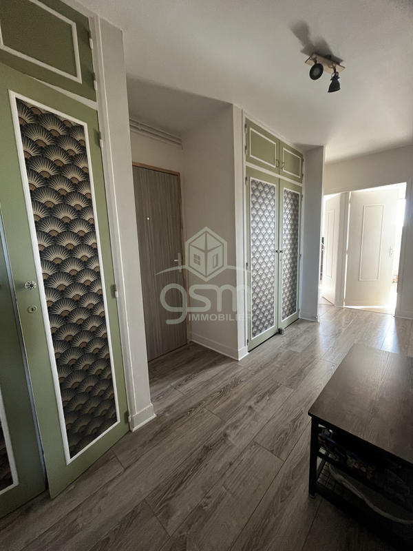 Appartement - 81 m² - 4 pièces