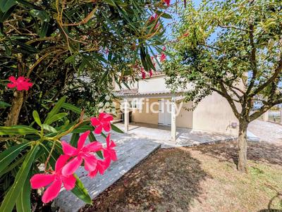 Maison - 106 m² - 3 pièces