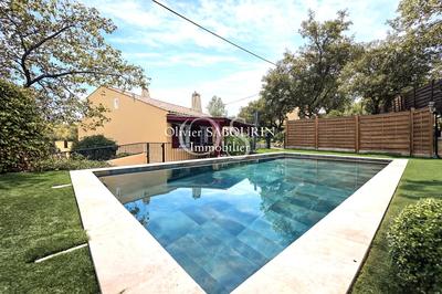 Villa - 206 m² - 8 pièces