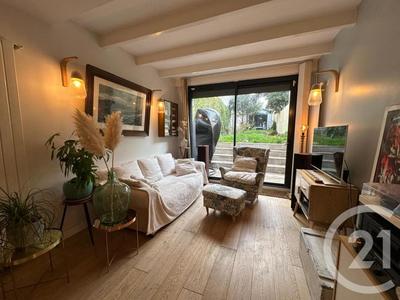 Maison - 107 m² - 6 pièces