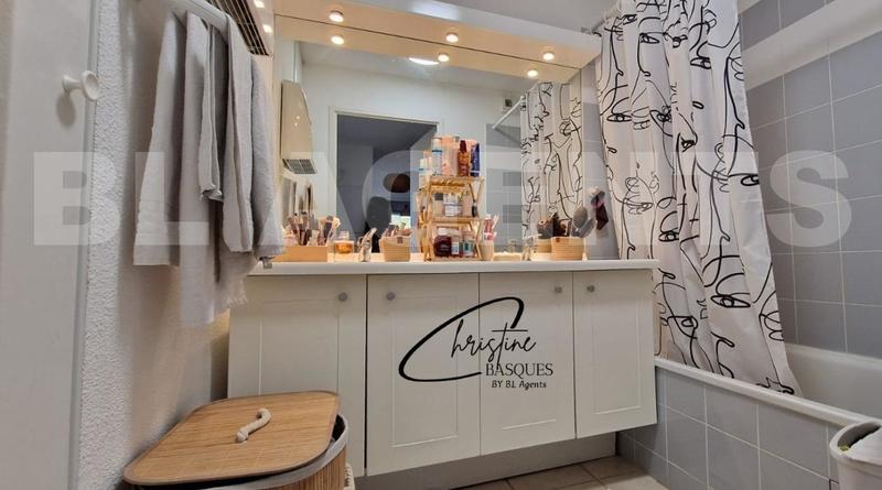 Appartement - 65 m² - 4 pièces