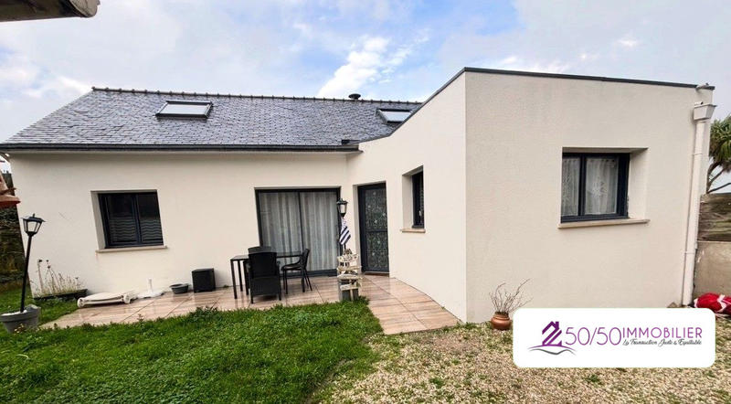 Maison - 90 m² - 4 pièces