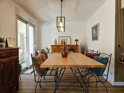 Maison - 95 m² - 5 pièces