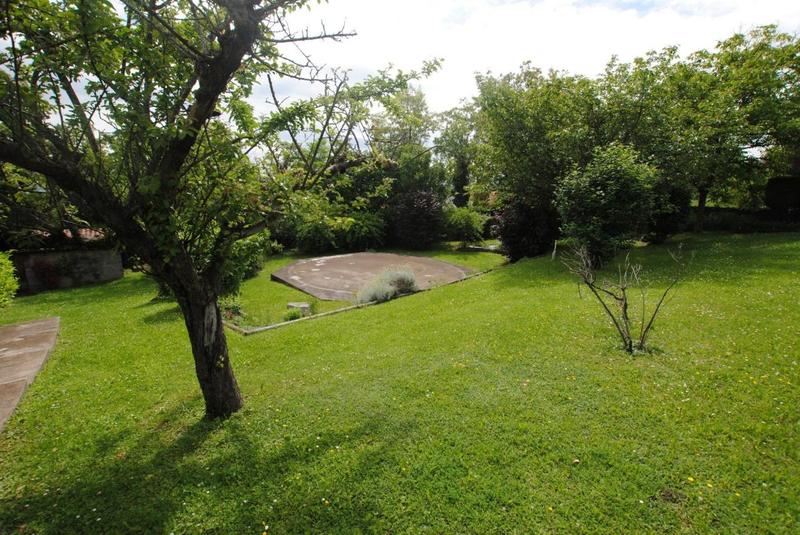 Terrain constructible - 950 m²