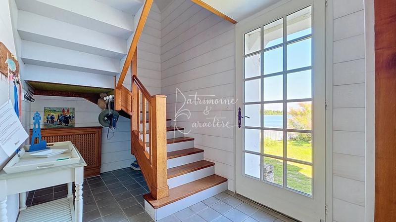 Villa - 186 m² - 9 pièces