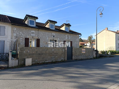 Maison - 187 m² - 12 pièces