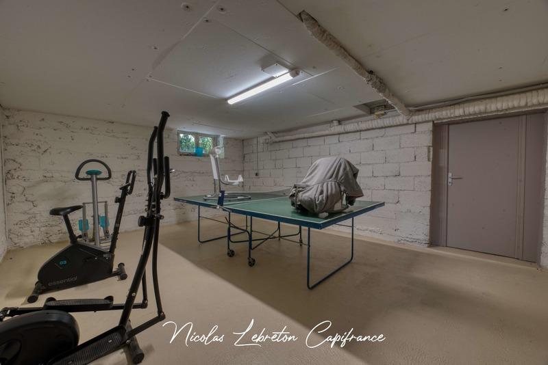 Maison - 187 m² - 8 pièces