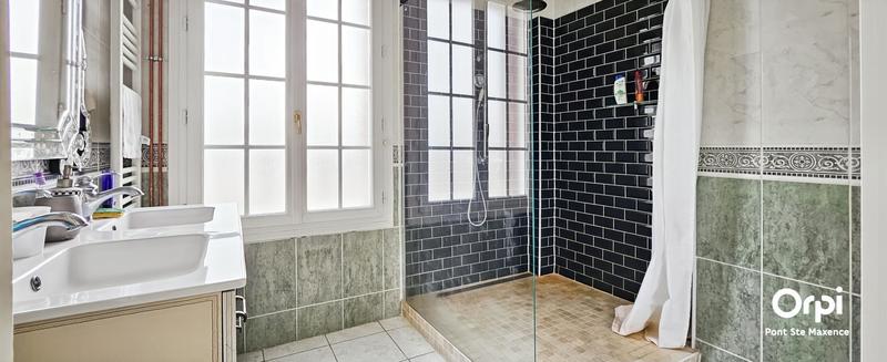 Maison de maîtres - 199 m² - 4 pièces