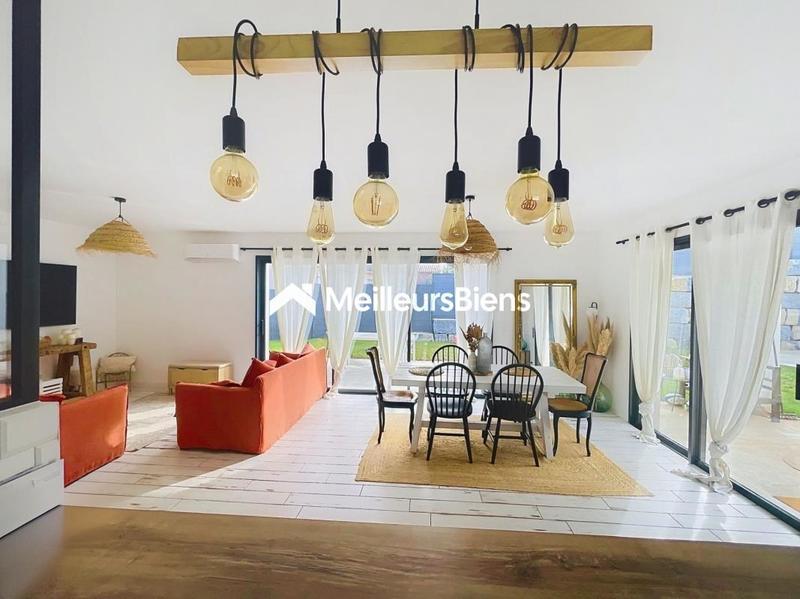 Villa - 100 m² - 4 pièces