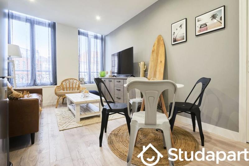 Chambre - 12 m² - 1 pièce