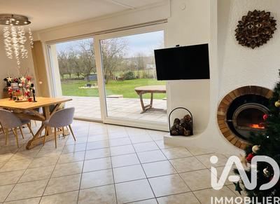 Maison - 190 m² - 9 pièces