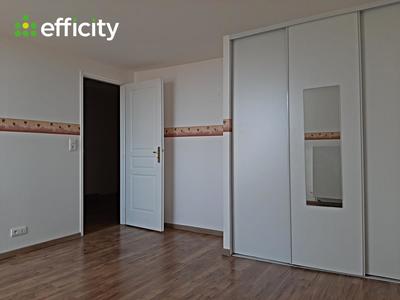 Maison de village - 80 m² - 3 pièces