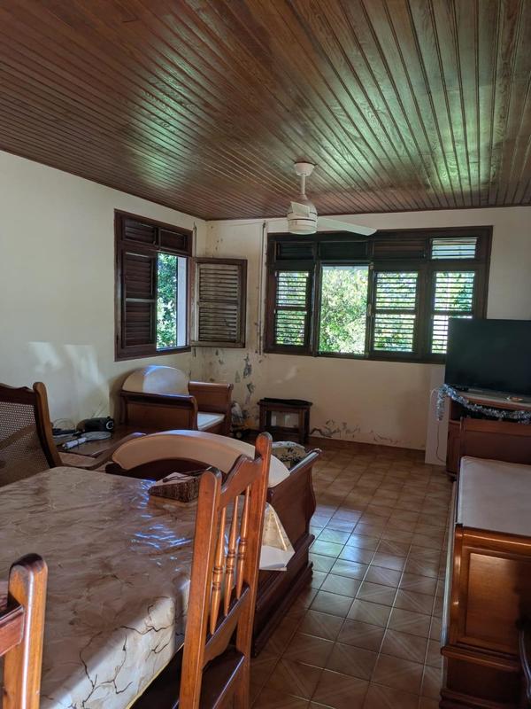 Maison - 200 m² - 6 pièces