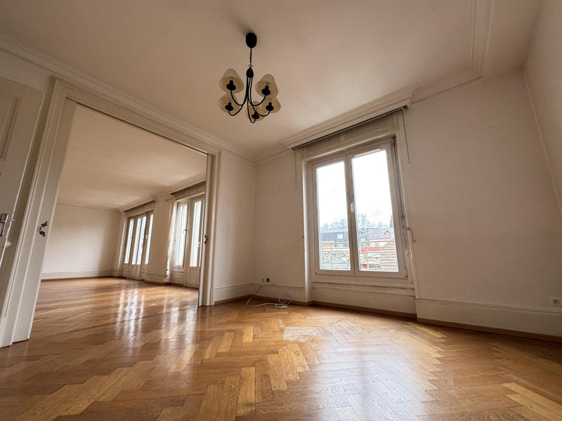 Appartement - 147 m² - 7 pièces