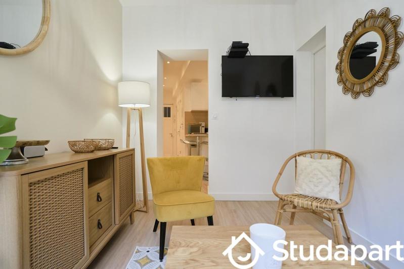 Chambre - 11 m² - 1 pièce