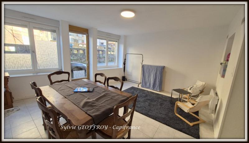 Immeuble - 108 m² - 6 pièces