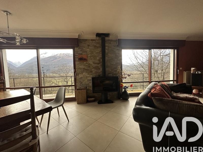 Maison - 175 m² - 8 pièces