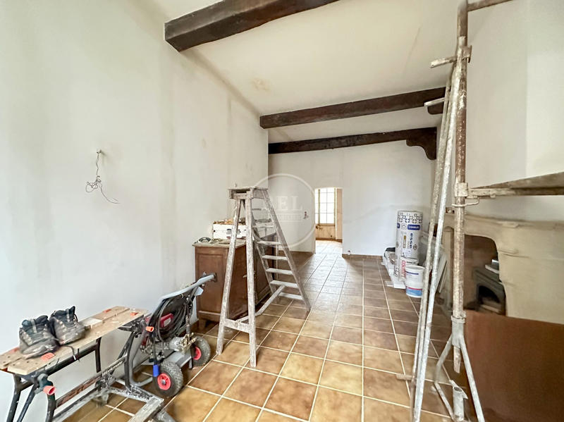 Maison - 218 m² - 9 pièces