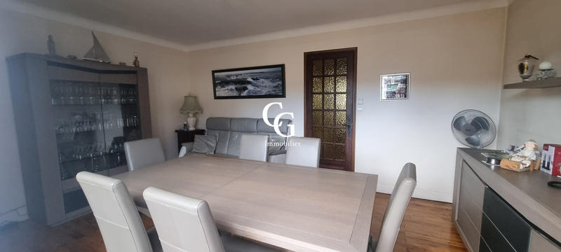 Maison traditionnelle - 96 m² - 7 pièces