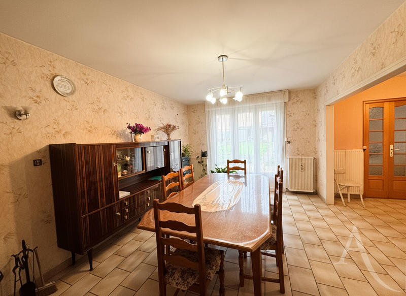 Maison - 100 m² - 6 pièces