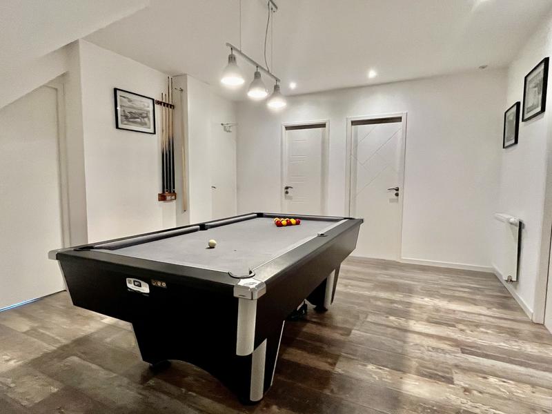 Maison - 363 m² - 9 pièces