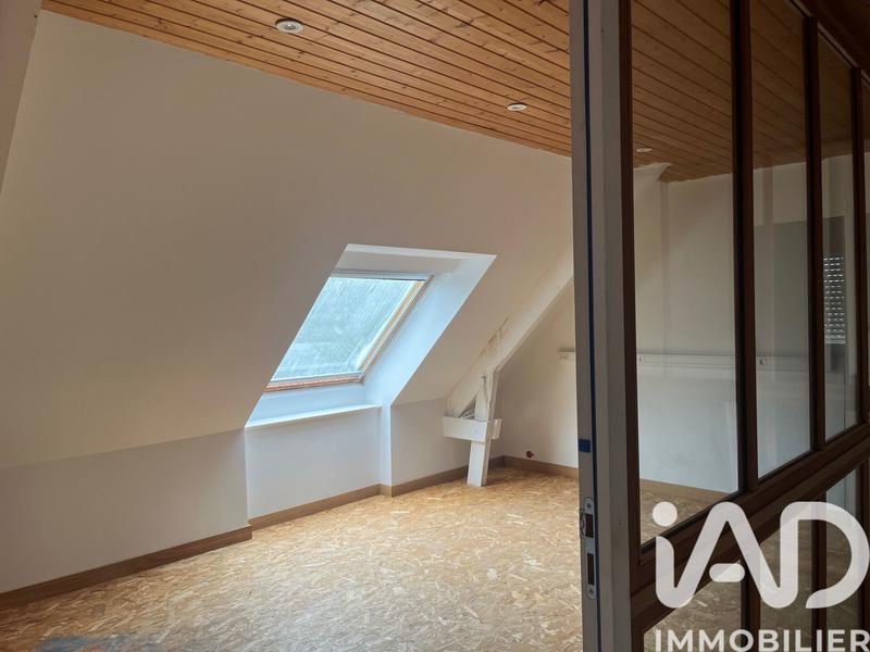 Appartement - 1 280 m² - 8 pièces