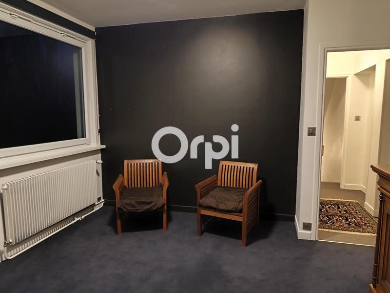 Maison - 210 m² - 6 pièces