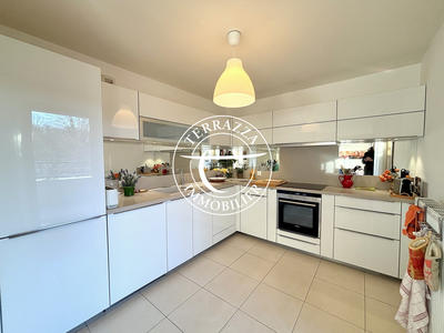 Appartement - 87 m² - 4 pièces