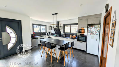 Villa - 157 m² - 7 pièces