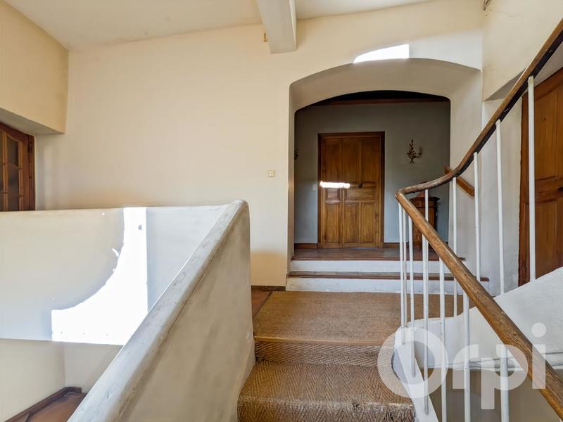 Maison - 250 m² - 9 pièces