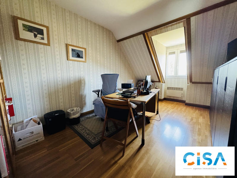 Maison traditionnelle - 156 m² - 6 pièces