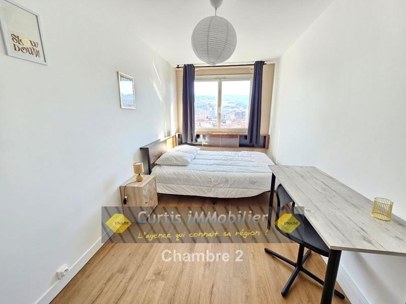 Appartement - 92 m² - 5 pièces