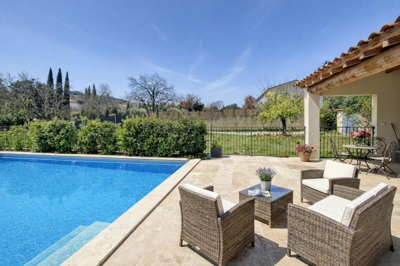 Maison - 200 m² - 7 pièces