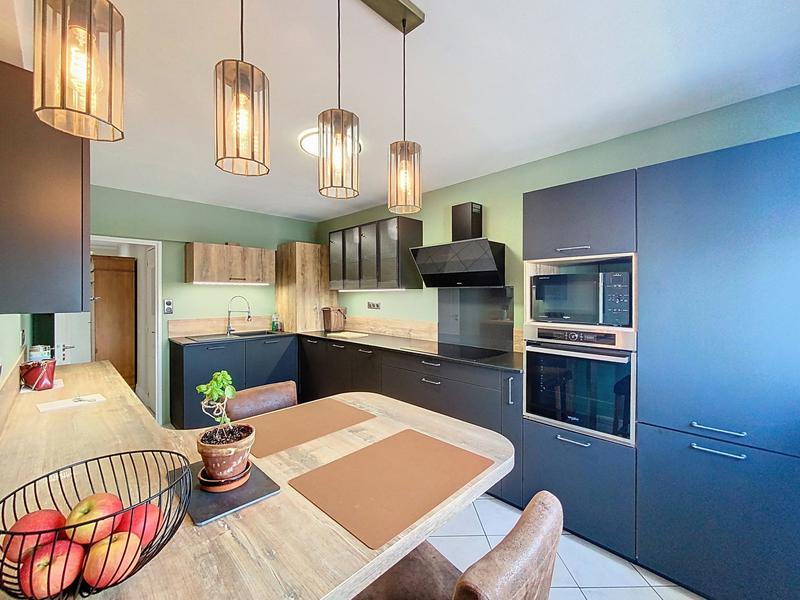 Appartement - 85 m² - 4 pièces