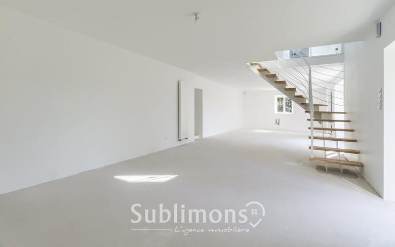 Maison - 176 m² - 9 pièces