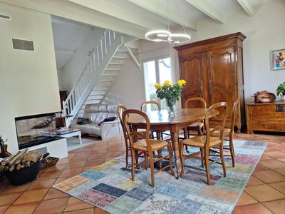 Maison - 159 m² - 7 pièces
