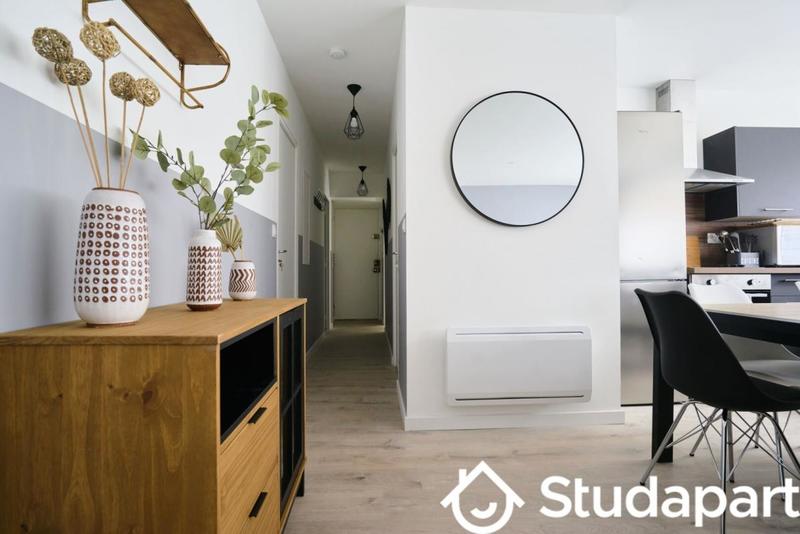 Chambre - 10 m² - 1 pièce