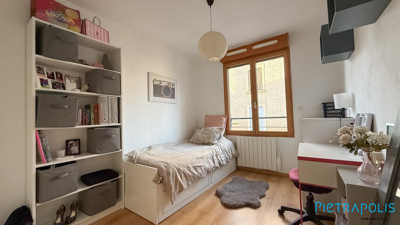 Appartement - 102 m² - 4 pièces