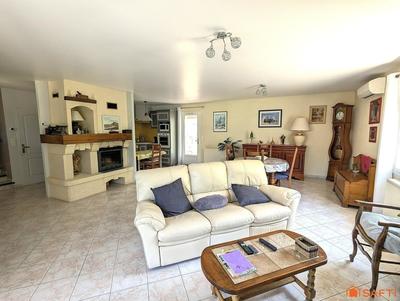 Maison - 162 m² - 6 pièces