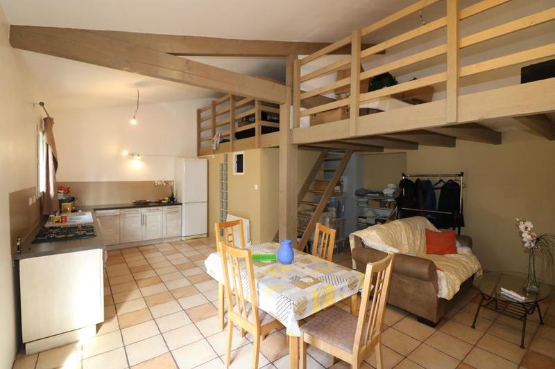 Maison en pierre - 235 m² - 5 pièces