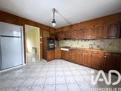 Maison - 95 m² - 3 pièces