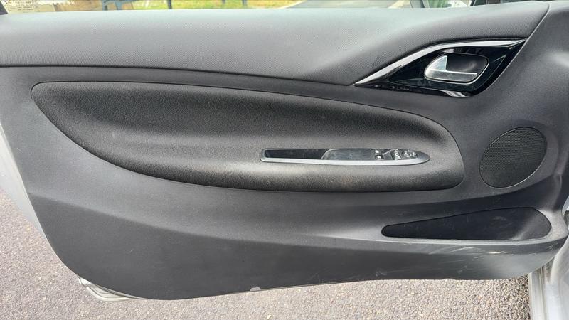 Ds Ds 3 Ds3 Cabriolet 1.6 BlueHDi 100 So Chic - Toit ouvrant