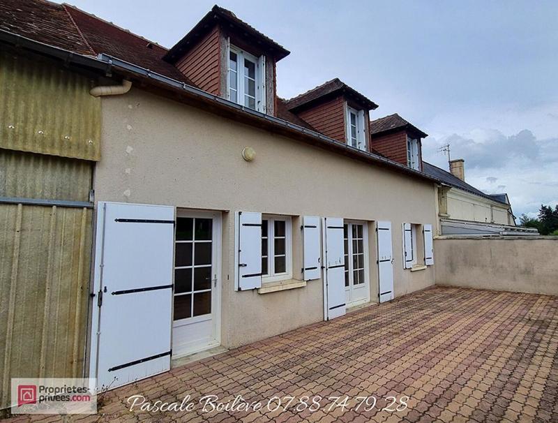 Maison - 90 m² - 4 pièces