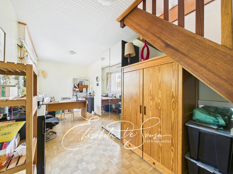 Maison - 267 m² - 7 pièces